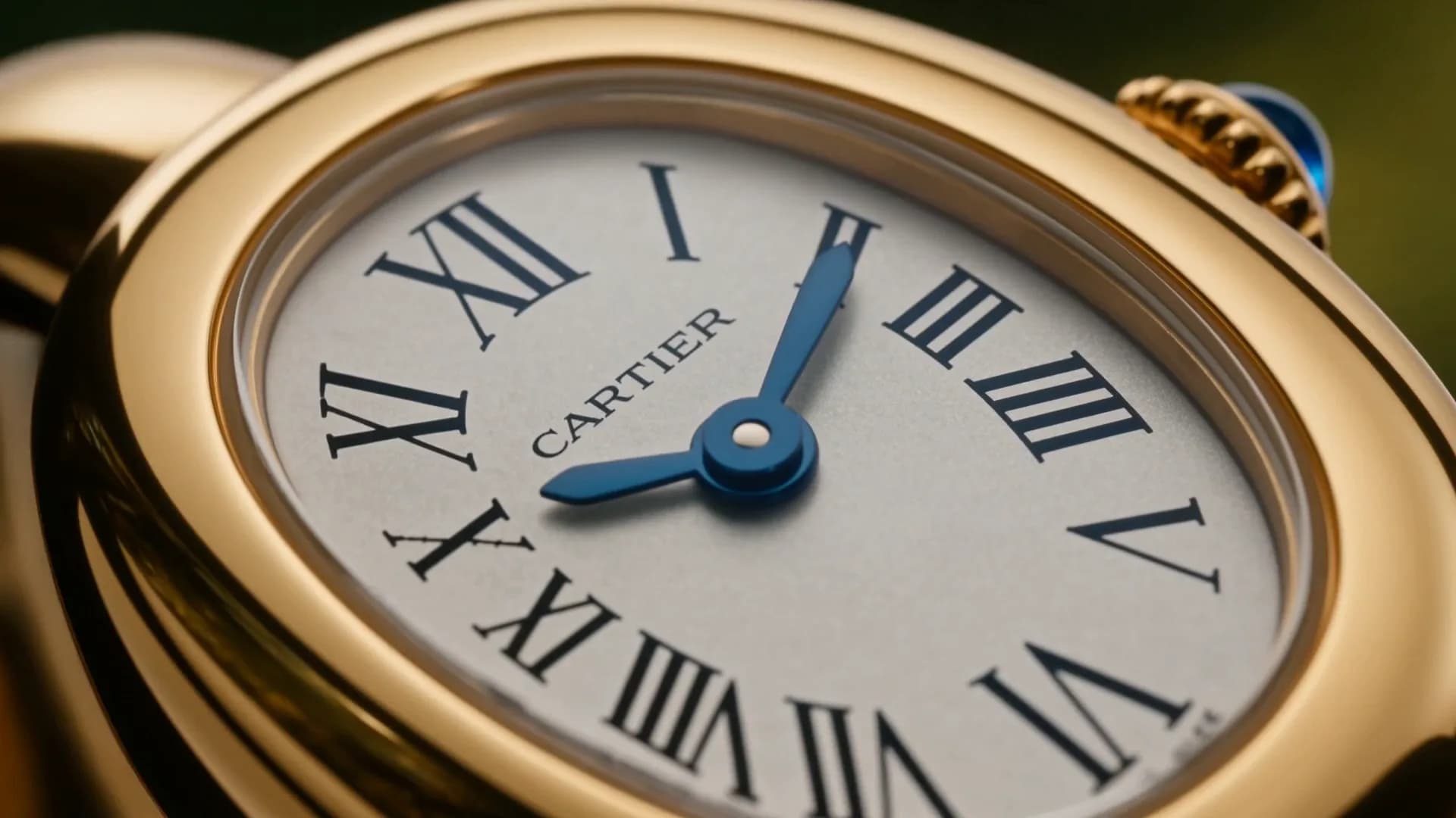 מאקרו של לוח Cartier Baignoire Mini WGBA0044